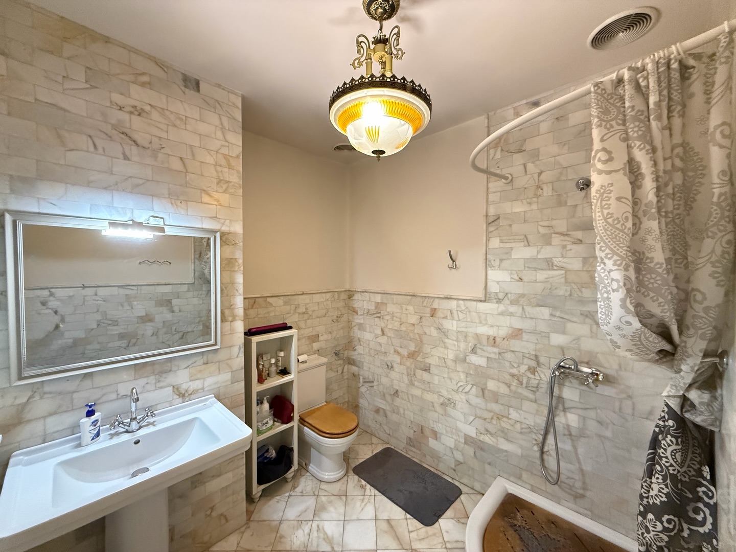 SnapInsta.to_732504739_18394218934091392_3752251919271428053_n Northern Avenue | Premium Apartment for Sale